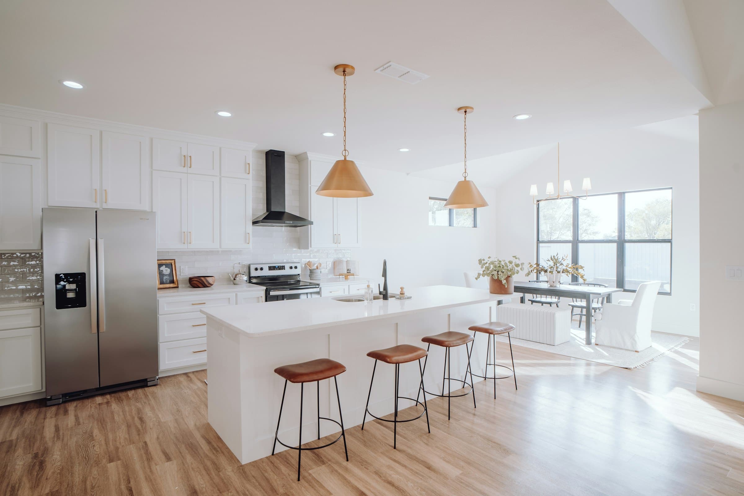 A bright modern kitchen in a Texas home